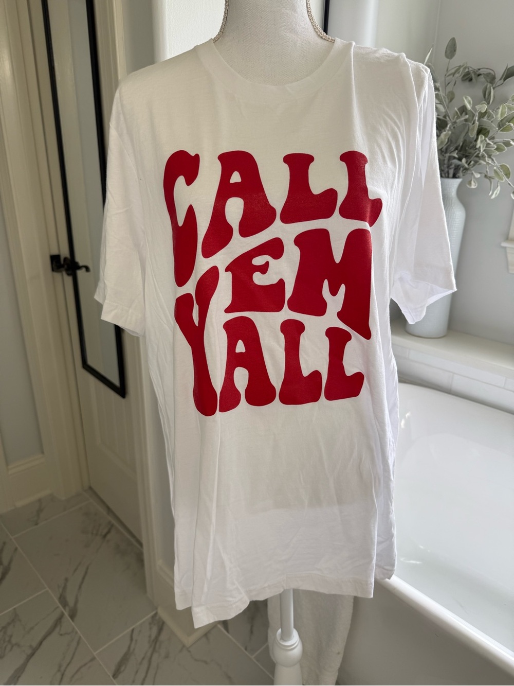Razorback Fan’s TShirt women’s XL Call ‘Em Yall  Call them Arkansas Hogs